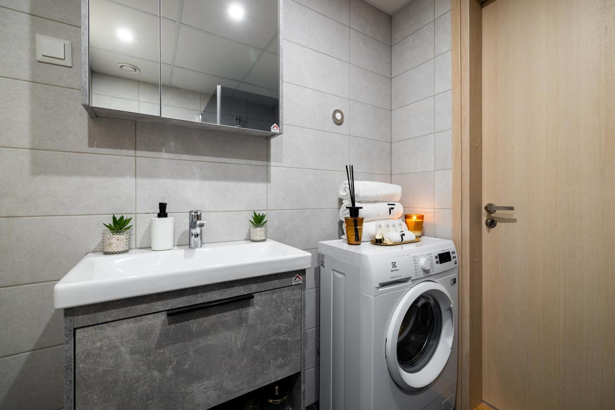 Fortune Apartments - River View, Contactless Тарту Екстер'єр фото